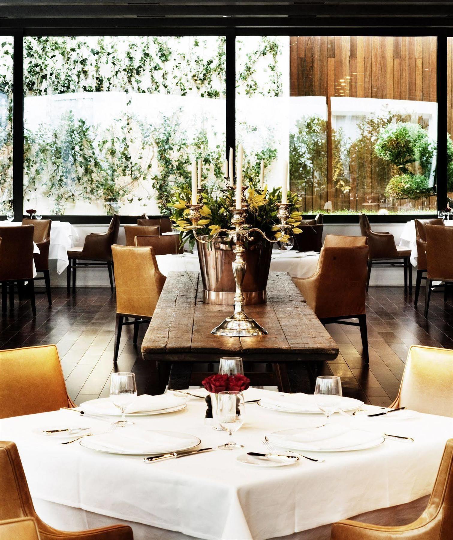 Отель Square Nine Belgrade-the Leading Of The World 5*